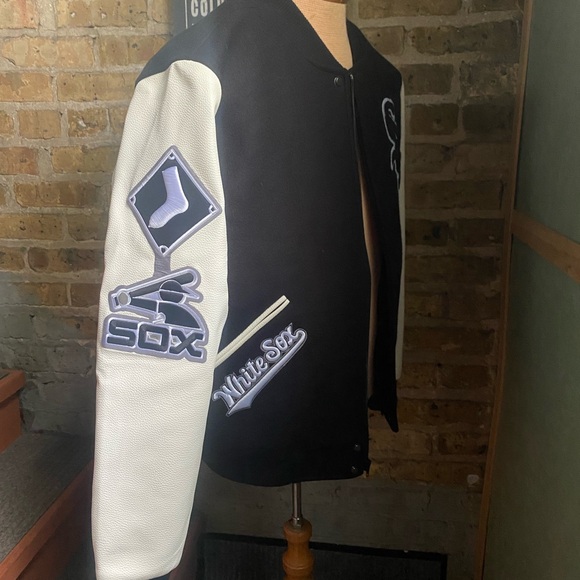 MLB CHICAGO WHITE SOX CLASSIC WOOL MEN'S VARSITY JACKET - Picture 2 of 11